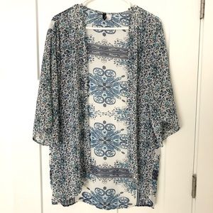 H&M Divided Kimono, Blue and White floral design, Sheer, size x-small